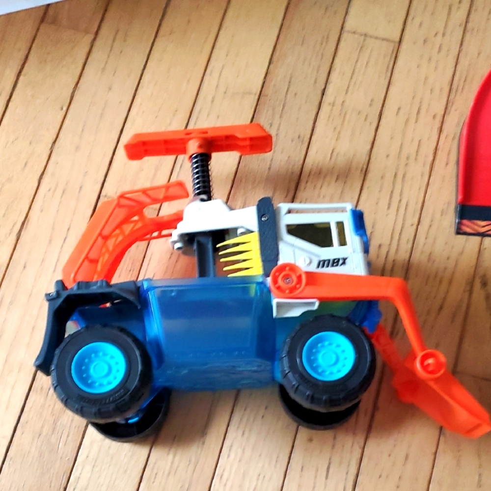 Matchbox Car Wash Truck